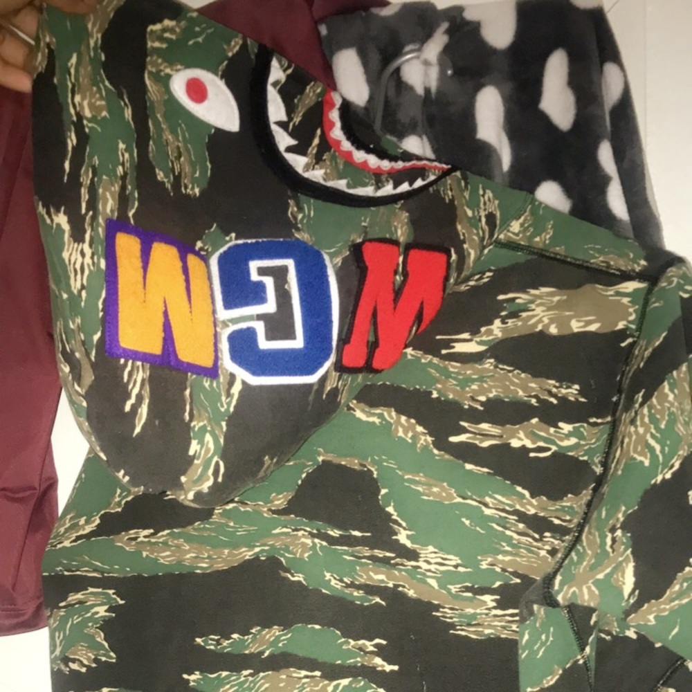 BABE HOODIE